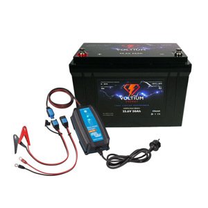 Voltium Energy Set lithiové baterie Voltium VE-SPBT-2450 (50Ah) + nabíječka Victron Blue Smart (5A), 24V